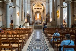 Altar;-Apse;-Arcade;-Catholic-church;-Chandelier;-Choir;-Christianity;-Church-interior;-Column;-Icon;-Kaleidos;-Kaleidos-images;-La-parole-à-limage;-Mosaic;-Mosaic-floor;-Nave;-Neo-Romanesque;-Pillar;-Places-of-worship;-Religion;-Religious-architecture;-Religious-building;-Religious-life;-Saint-Pierre-de-Montrouge-church;-Stories-Pictures;-Tarek-Charara;-Timber-roof-structure;-Wooden-chair;-Worshipper